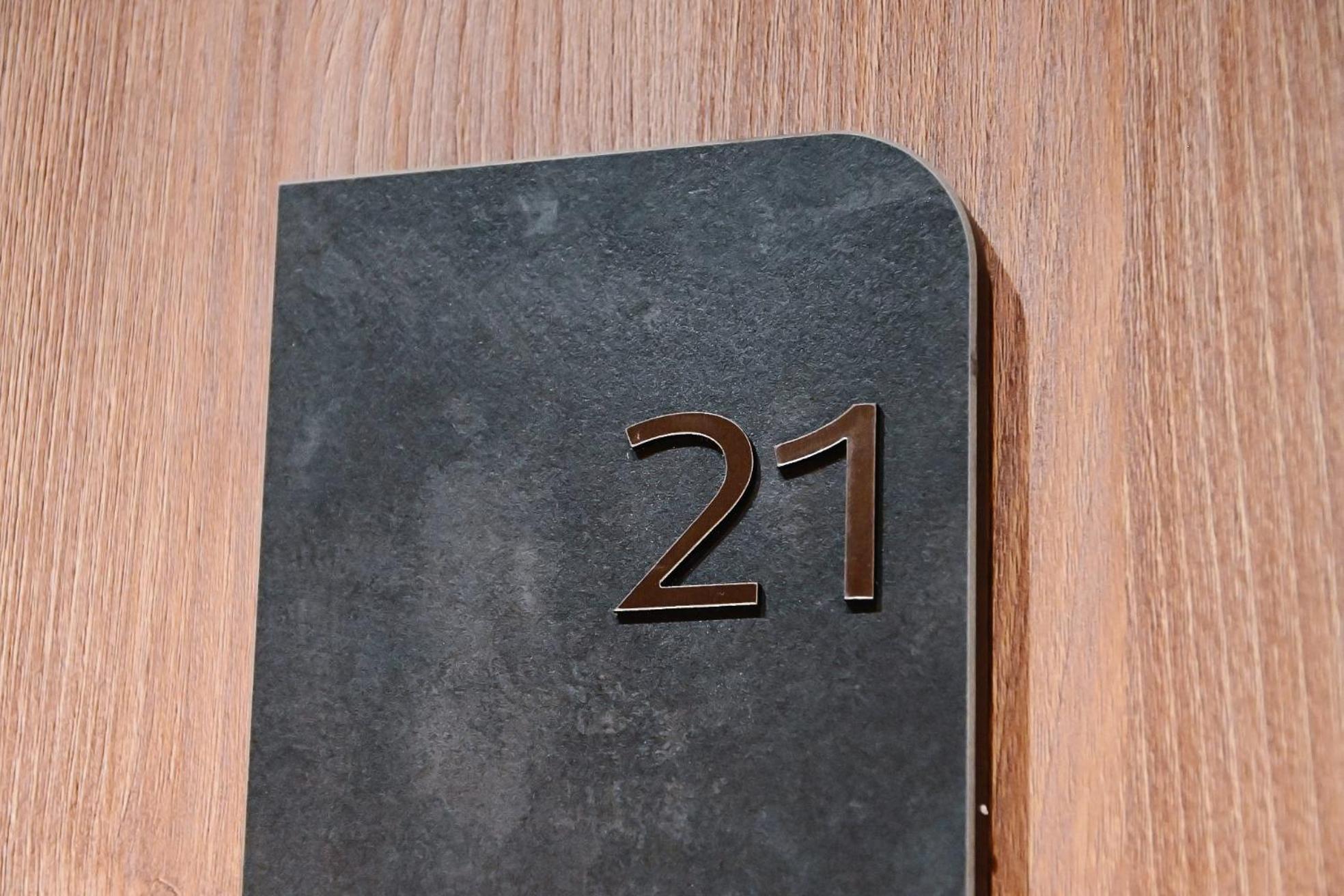 Urban Plaza - Apartment *