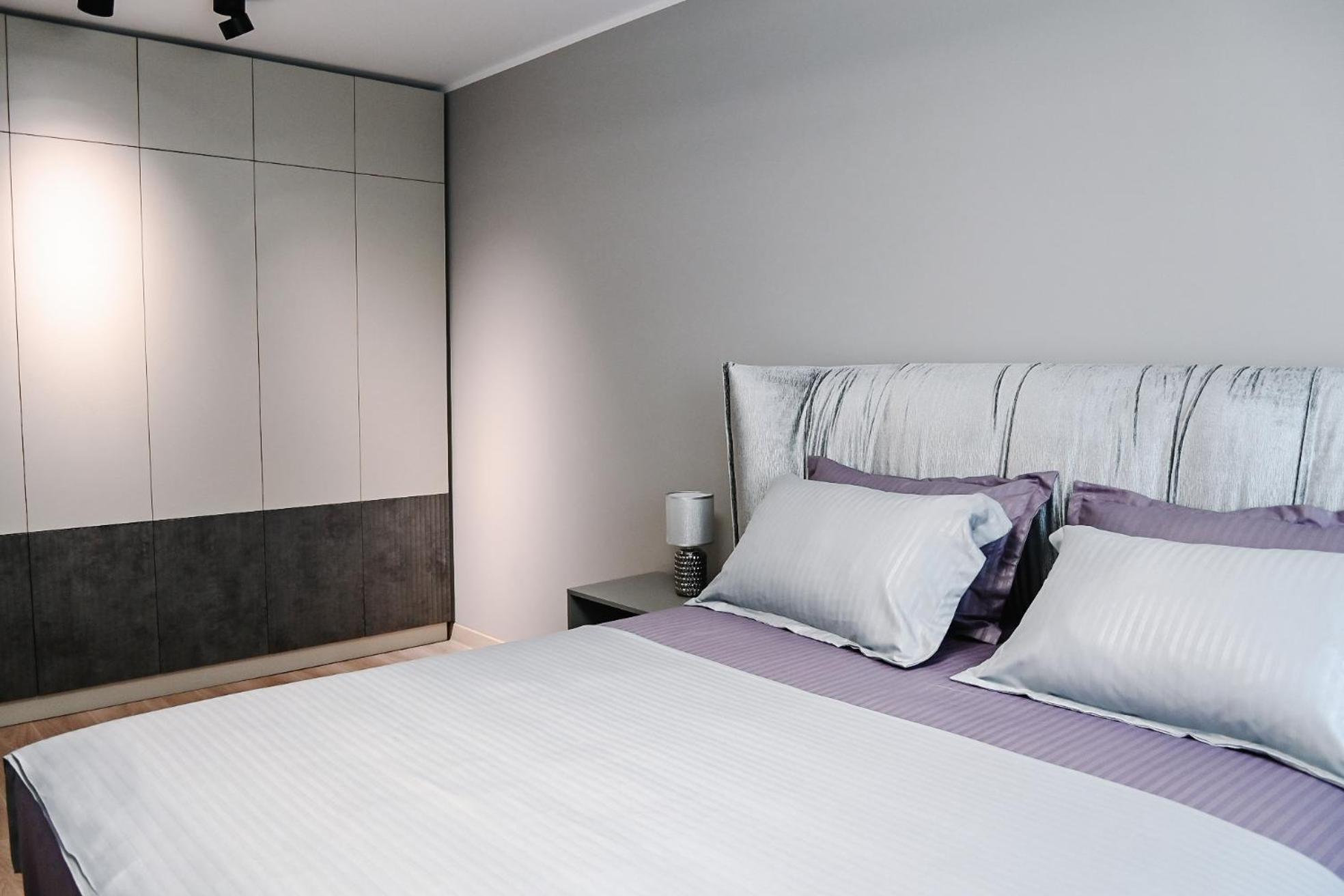 Urban Plaza - Apartment *