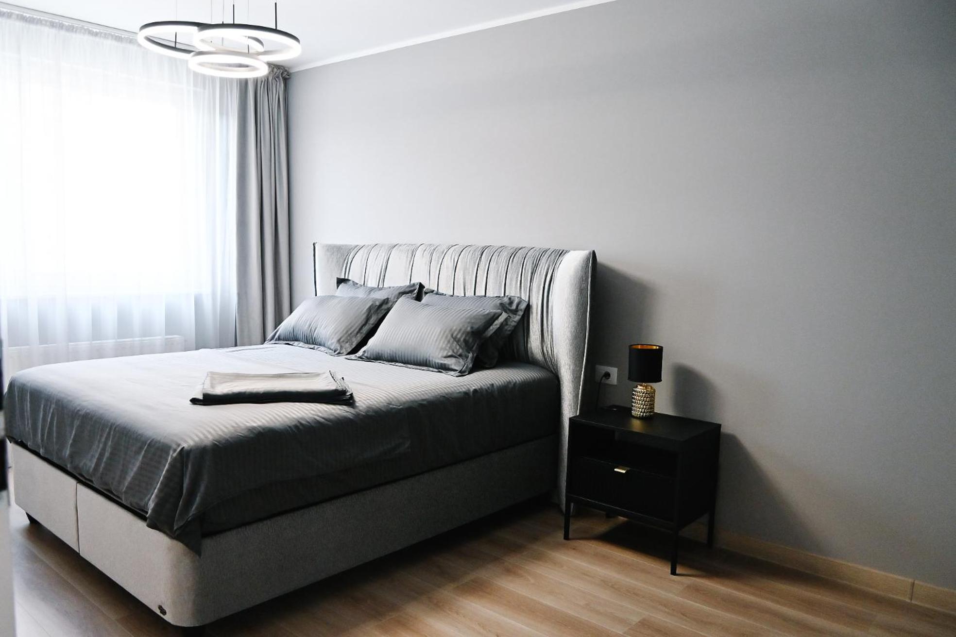 Urban Plaza - Apartment